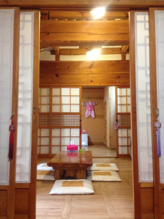 Haemil Hanok Guesthouse Seoul Rom bilde